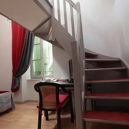 فندق L'oree Du Chateau *