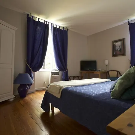 Hotell L'oree Du Chateau *